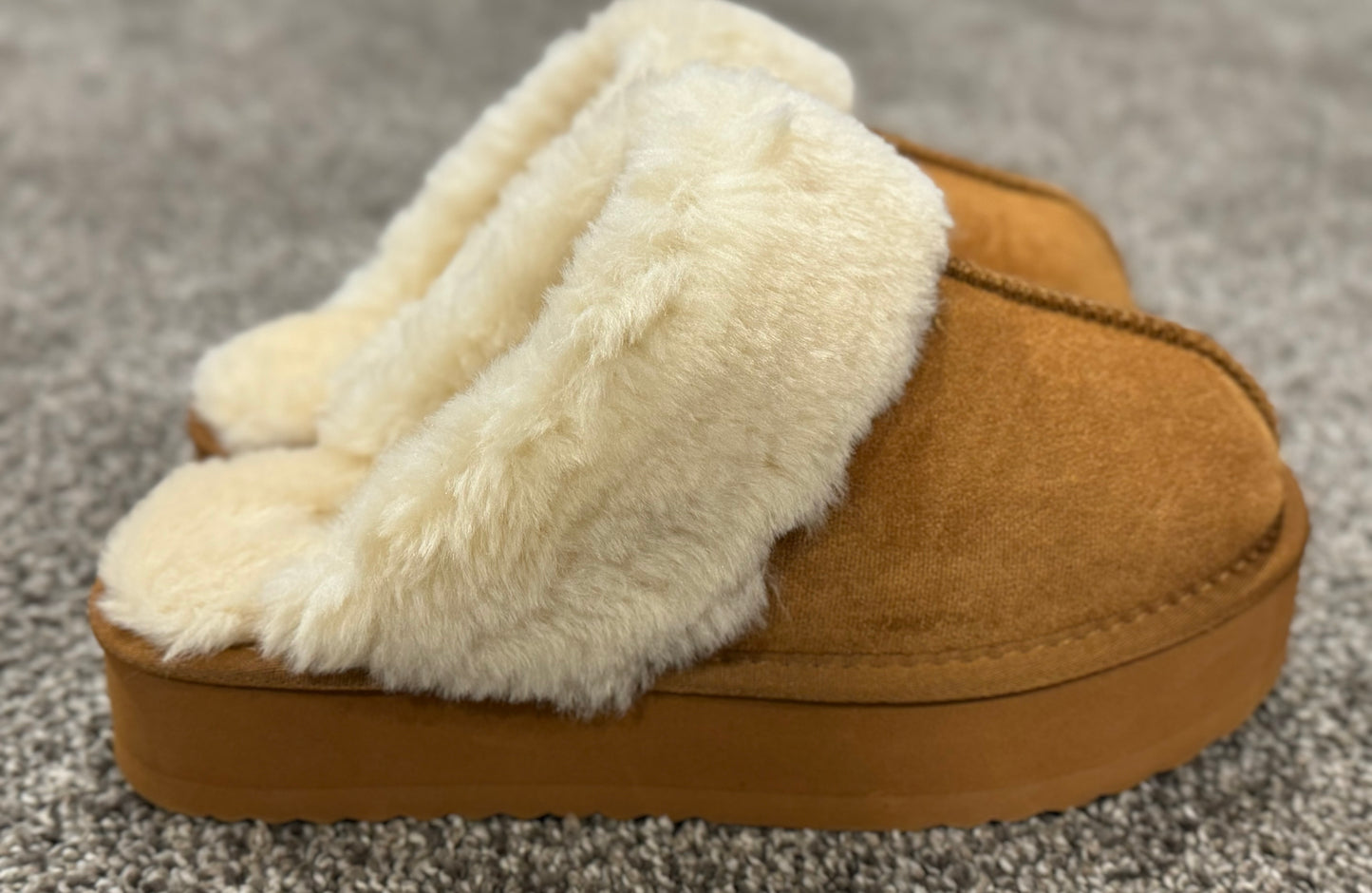 Faux Fur Platform Slides